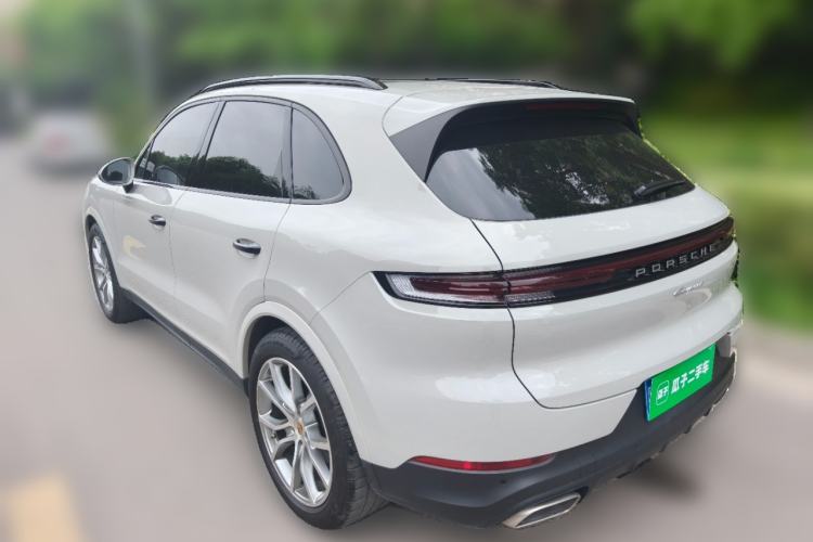 Used Porsche Cayenne 2024 Cayenne 3.0T Rear Left 45 Deg