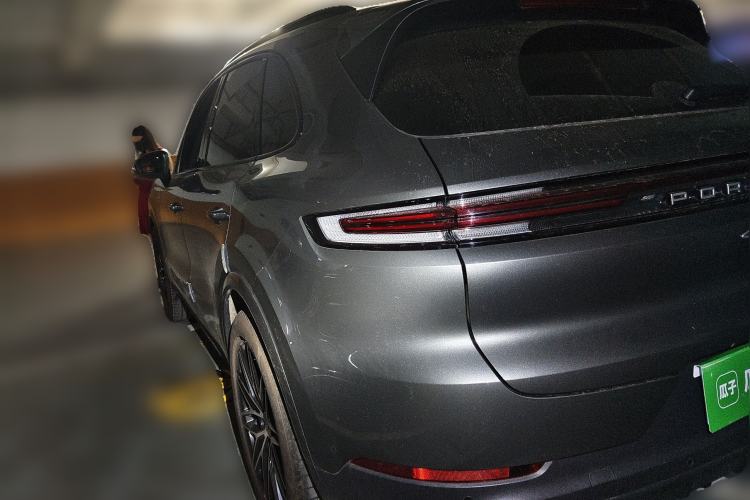 Used Porsche Cayenne 2024 Cayenne 3.0T Rear Left 45 Deg