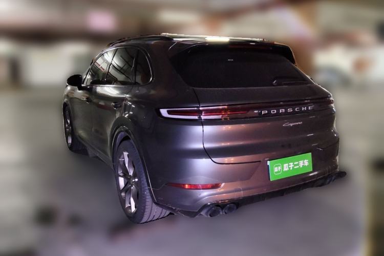 Used Porsche Cayenne 2024 Cayenne 3.0T Rear Left 45 Deg