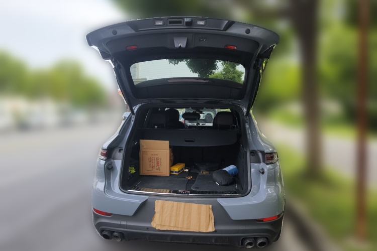 Used Porsche Cayenne 2024 Cayenne 3.0T Trunk