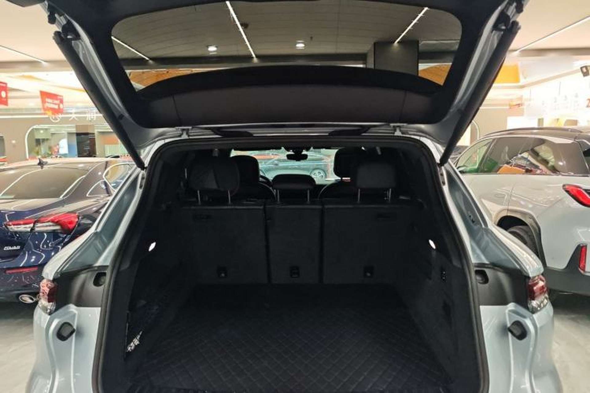 Used Porsche Cayenne 2024 Cayenne 3.0T Trunk