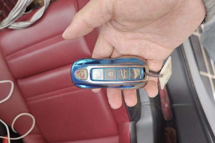 Used Porsche Cayenne 2024 Cayenne 3.0T Vehicle Key