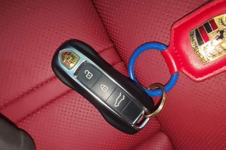 Used Porsche Cayenne 2024 Cayenne 3.0T Vehicle Key