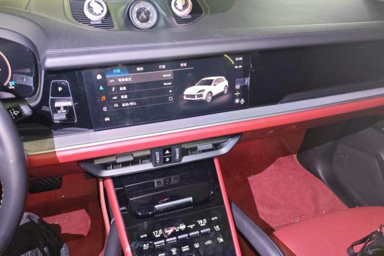 Used Porsche Cayenne 2024 Cayenne 3.0T Audio And AC Panel