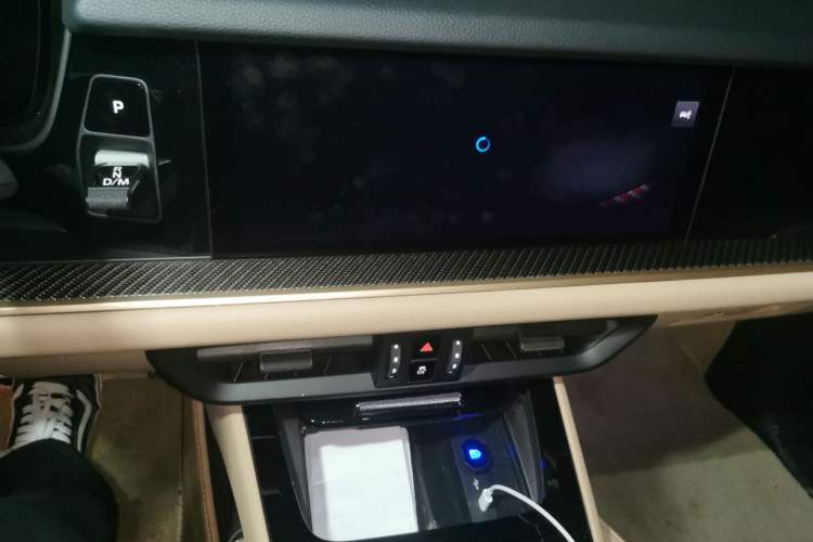 Used Porsche Cayenne 2024 Cayenne 3.0T Audio And AC Panel