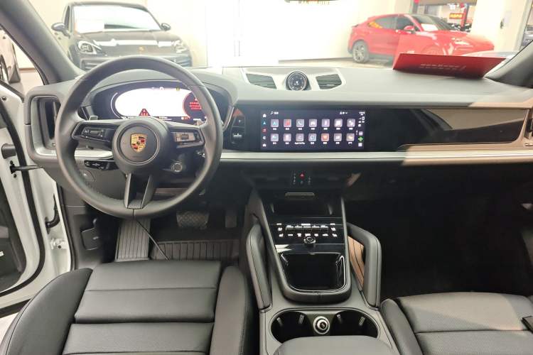 Used Porsche Cayenne 2024 Cayenne 3.0T Center Console