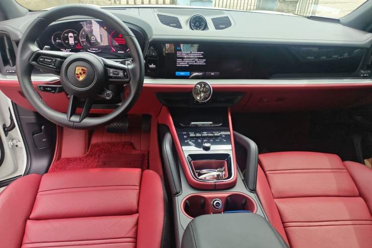 Used Porsche Cayenne 2024 Cayenne 3.0T Center Console