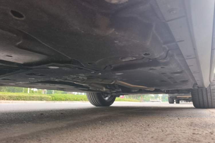 Used Porsche Cayenne 2024 Cayenne 3.0T Chassis Rear Right