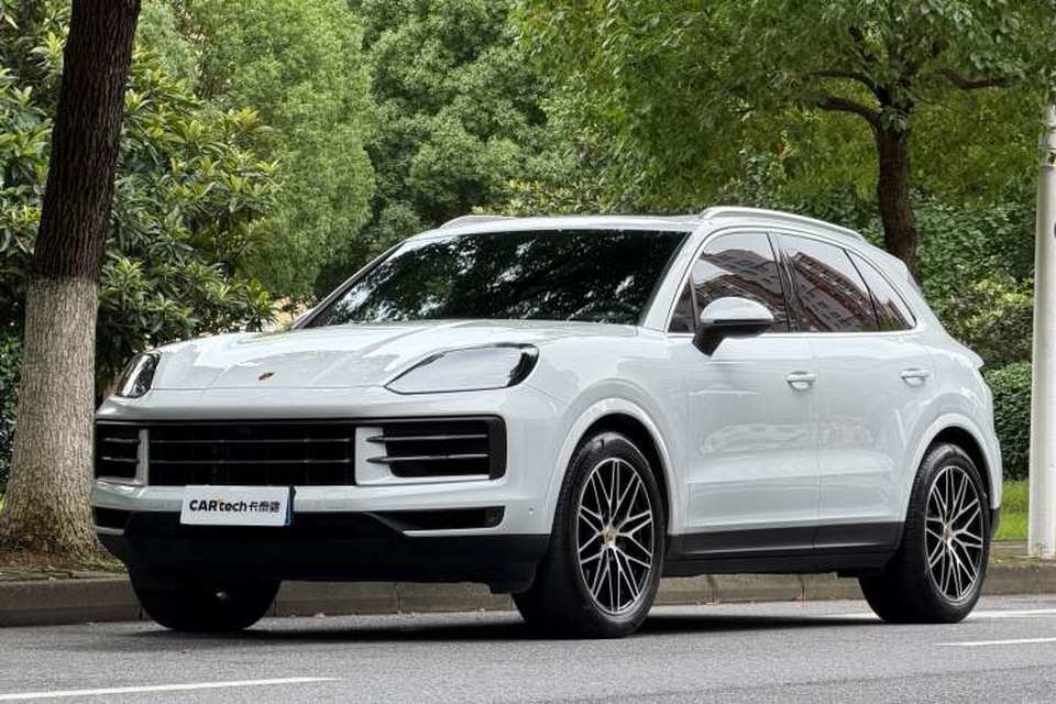 Porsche Cayenne 2024