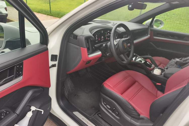 Used Porsche Cayenne 2024 Cayenne 3.0T Driver Seat