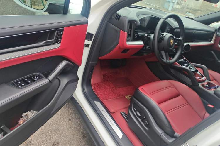 Used Porsche Cayenne 2024 Cayenne 3.0T Driver Seat
