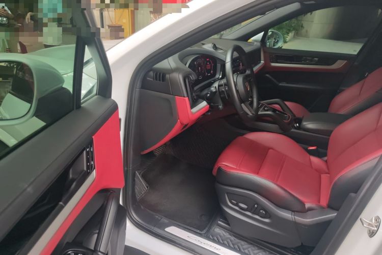 Used Porsche Cayenne 2024 Cayenne Coupé 3.0T Driver Seat