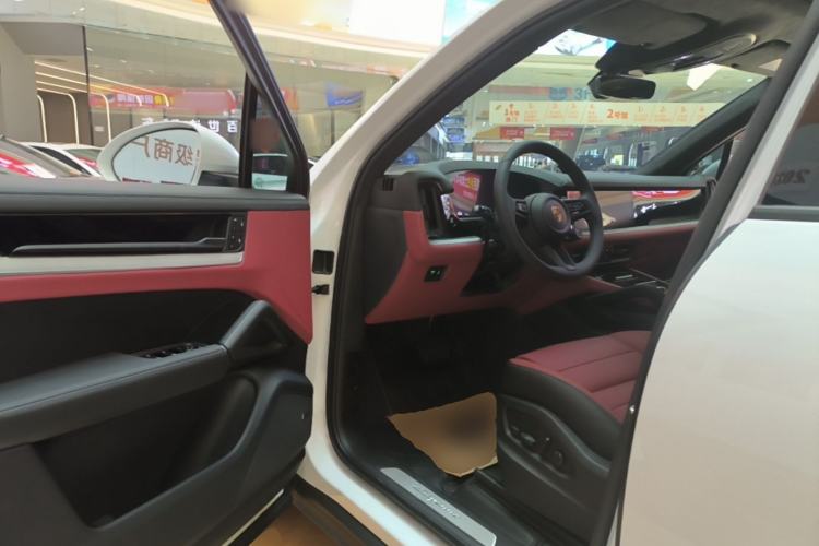 Used Porsche Cayenne 2024 Cayenne 3.0T Driver Seat