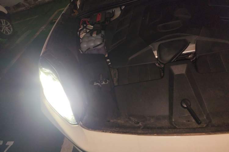 Used Porsche Cayenne 2024 Cayenne 3.0T Engine Bay Right