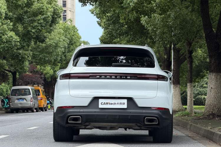 Used Porsche Cayenne 2024 Cayenne 3.0T Exterior 2