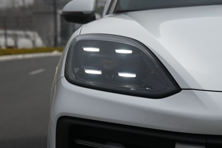 Used Porsche Cayenne 2024 Cayenne 3.0T Exterior 3