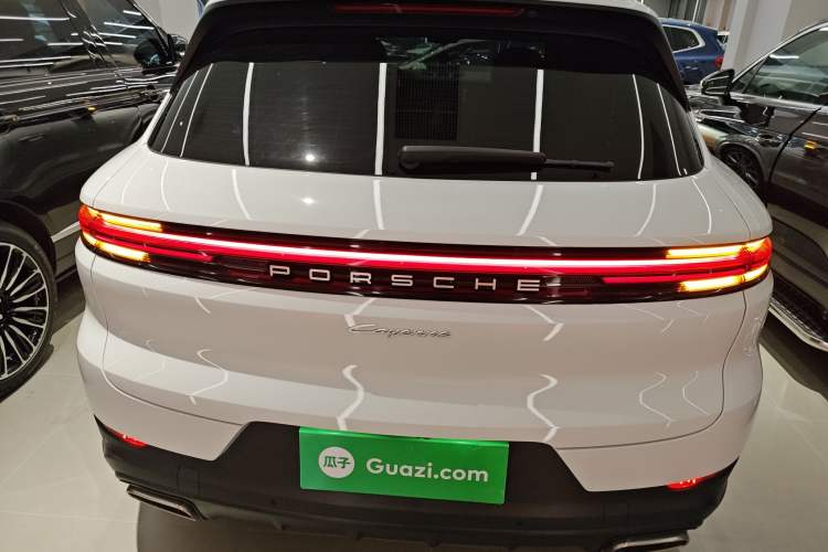 Used Porsche Cayenne 2024 Cayenne 3.0T Exterior 4