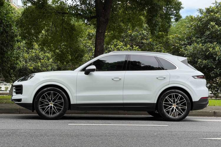 Used Porsche Cayenne 2024 Cayenne 3.0T Exterior 4