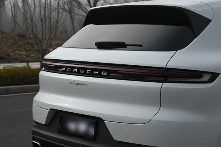 Used Porsche Cayenne 2024 Cayenne 3.0T Exterior 6