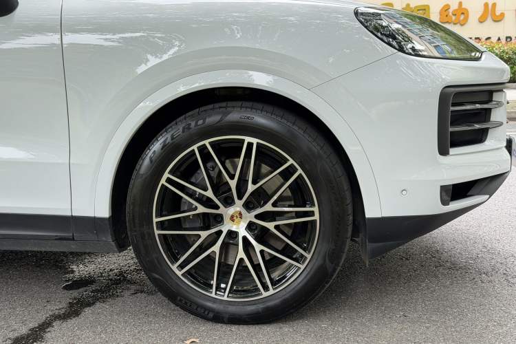 Used Porsche Cayenne 2024 Cayenne 3.0T Exterior 7