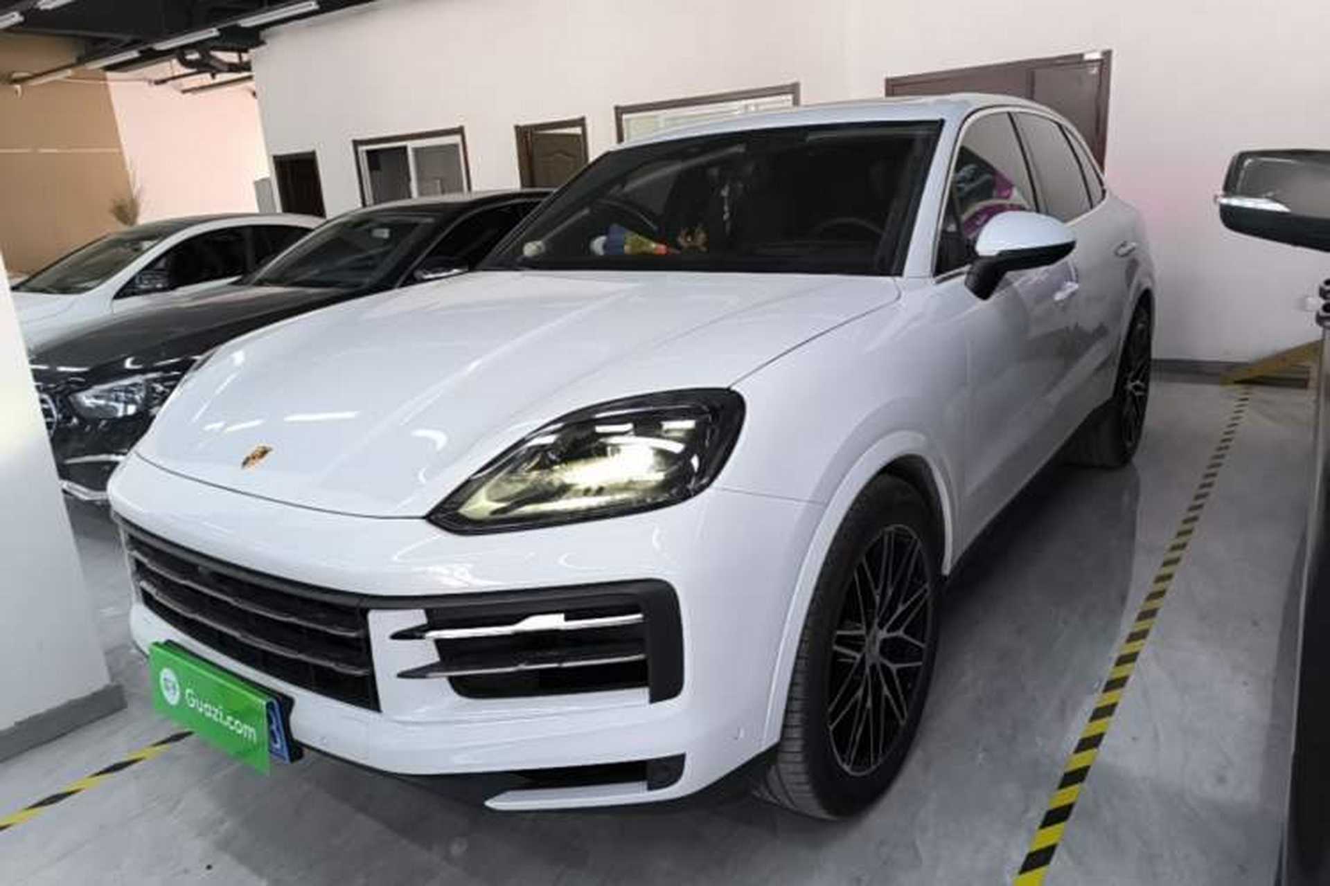 Used Porsche Cayenne 2024 Cayenne 3.0T Front Left 45 Deg
