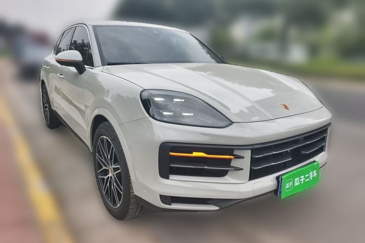 Used Porsche Cayenne 2024 Cayenne 3.0T Front Right 45 Deg