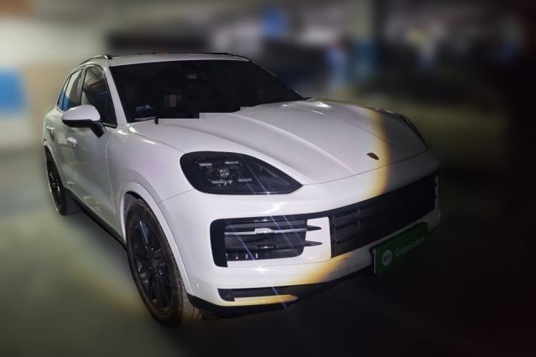 Used Porsche Cayenne 2024 Cayenne 3.0T Front Right 45 Deg