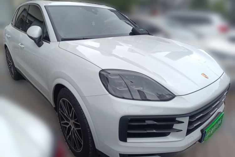Used Porsche Cayenne 2024 Cayenne 3.0T Front Right 45 Deg