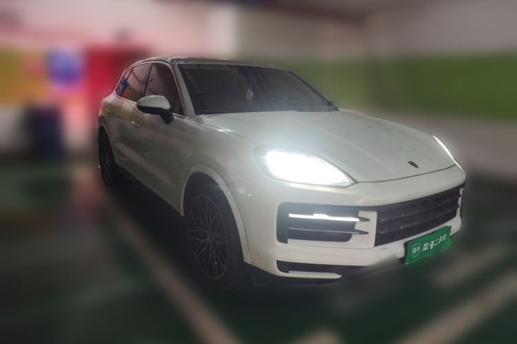 Used Porsche Cayenne 2024 Cayenne 3.0T Front Right 45 Deg