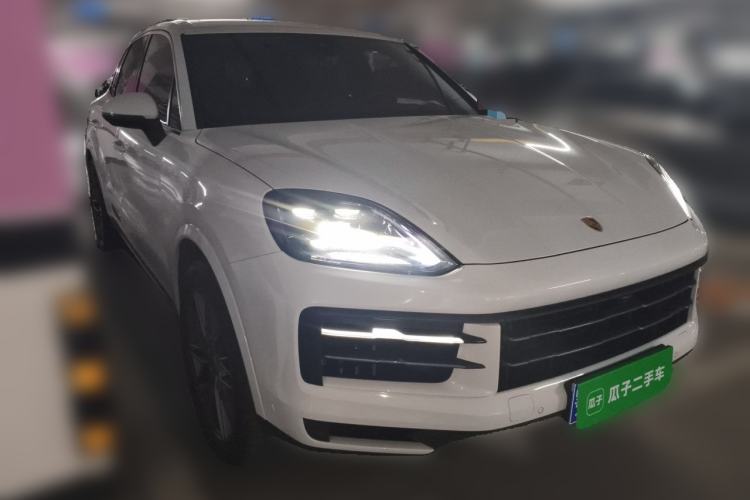 Used Porsche Cayenne 2024 Cayenne 3.0T Front Right 45 Deg
