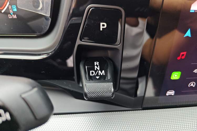 Used Porsche Cayenne 2024 Cayenne 3.0T Gear Lever