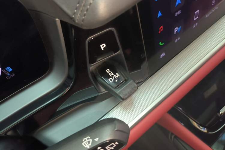 Used Porsche Cayenne 2024 Cayenne 3.0T Gear Lever