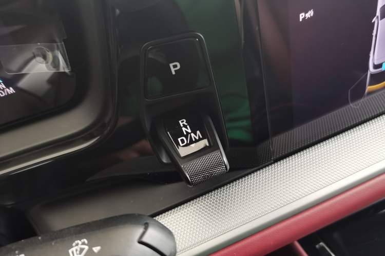 Used Porsche Cayenne 2024 Cayenne 3.0T Gear Lever