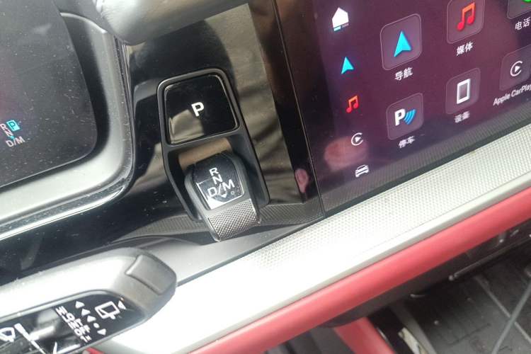Used Porsche Cayenne 2024 Cayenne 3.0T Gear Lever