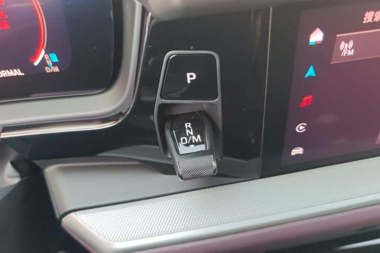 Used Porsche Cayenne 2024 Cayenne 3.0T Gear Lever