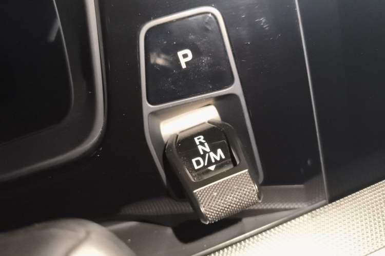 Used Porsche Cayenne 2024 Cayenne 3.0T Gear Lever