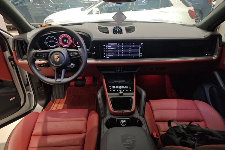 Used Porsche Cayenne 2024 Cayenne 3.0T Interior 2