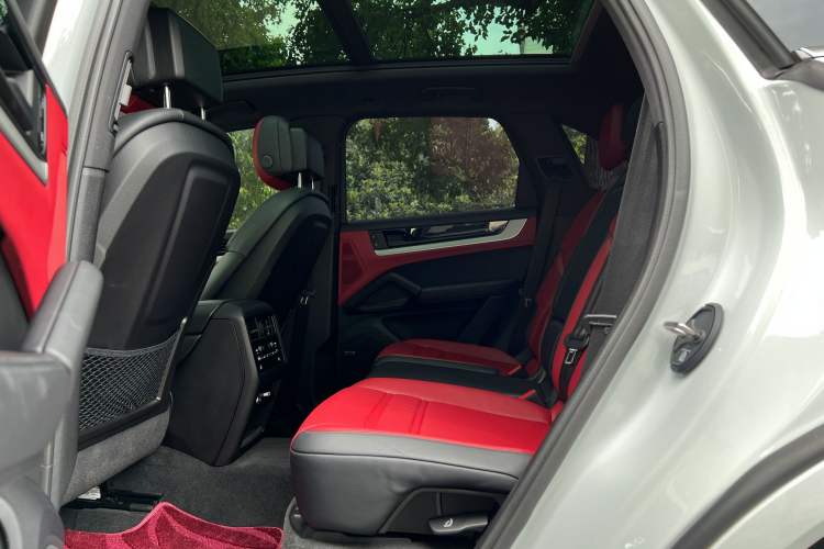 Used Porsche Cayenne 2024 Cayenne 3.0T Interior 3