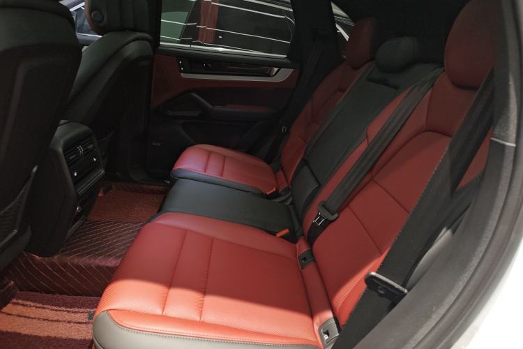 Used Porsche Cayenne 2024 Cayenne 3.0T Interior 4