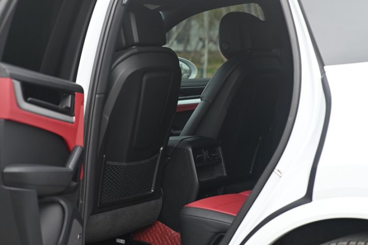 Used Porsche Cayenne 2024 Cayenne 3.0T Interior 4