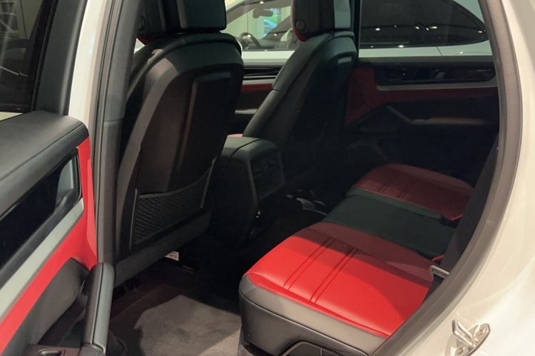 Used Porsche Cayenne 2024 Cayenne 3.0T Interior 4