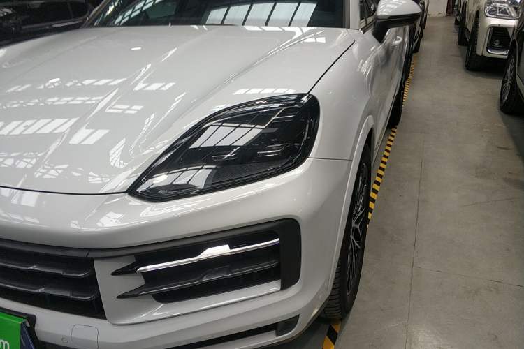 Used Porsche Cayenne 2024 Cayenne 3.0T Left Front Headlight