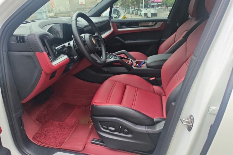 Used Porsche Cayenne 2024 Cayenne 3.0T Left Front Seat