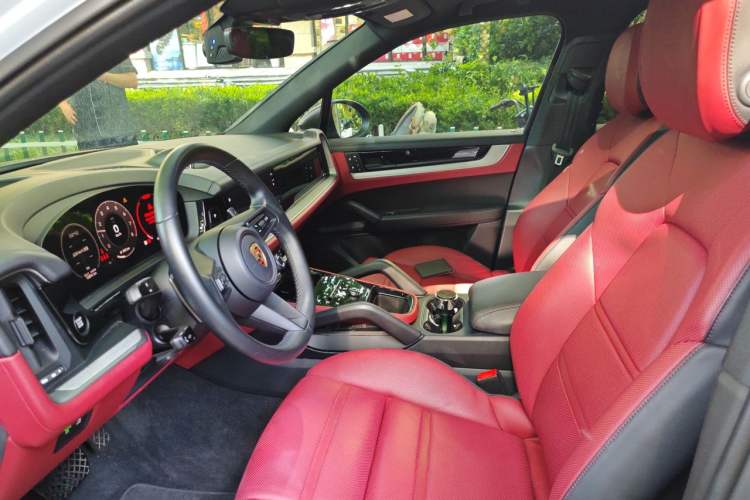 Used Porsche Cayenne 2024 Cayenne 3.0T Left Front Seat
