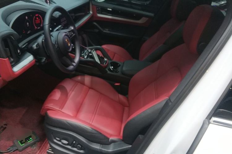 Used Porsche Cayenne 2024 Cayenne 3.0T Left Front Seat