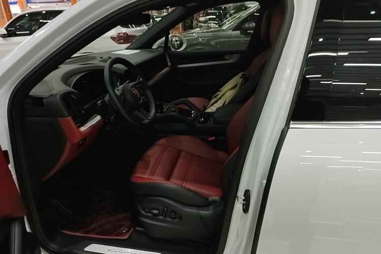 Used Porsche Cayenne 2024 Cayenne 3.0T Left Front Seat