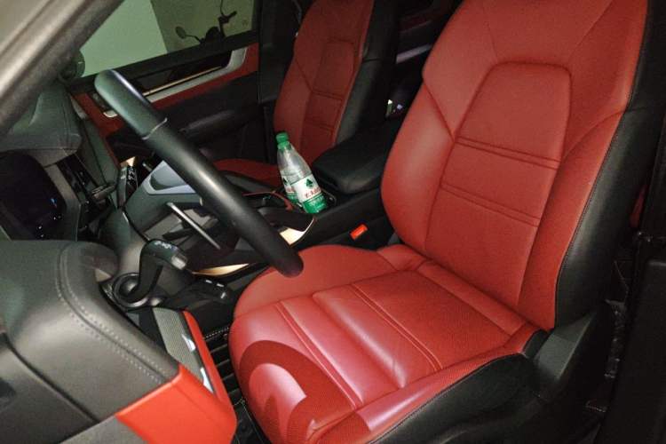 Used Porsche Cayenne 2024 Cayenne 3.0T Left Front Seat