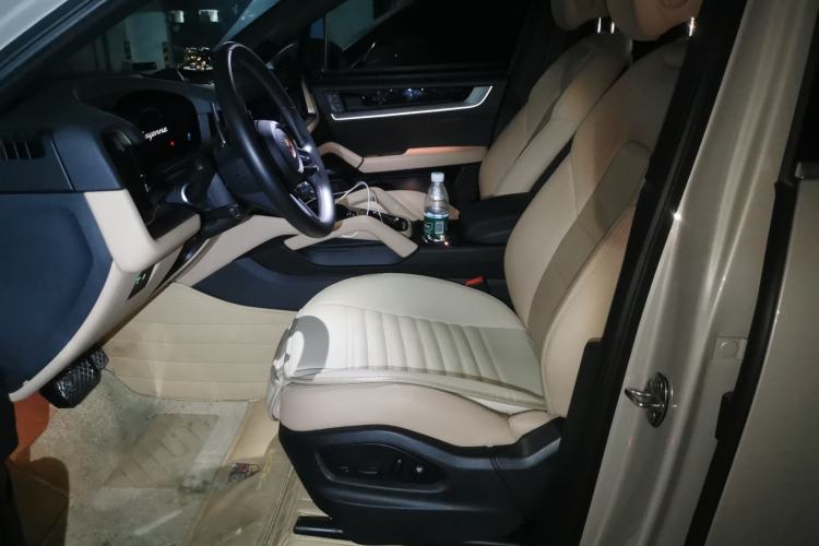 Used Porsche Cayenne 2024 Cayenne 3.0T Left Front Seat
