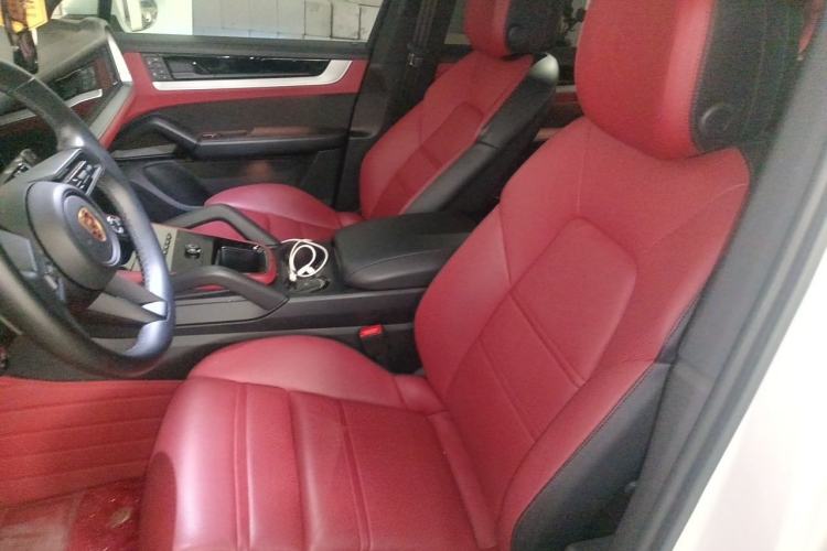 Used Porsche Cayenne 2024 Cayenne 3.0T Left Front Seat