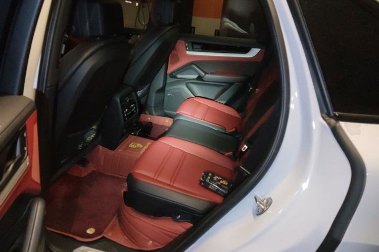 Used Porsche Cayenne 2024 Cayenne 3.0T Left Rear Seat